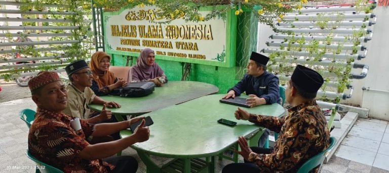 Koperasi Mandiri MTsN 2 Medan Konsultasi ke DSN MUI Perwakilan Sumut