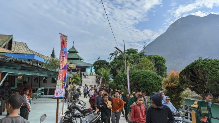 <strong>Darul Mursyid, Pesantren Modern Pencetak Intelektual Islam</strong>