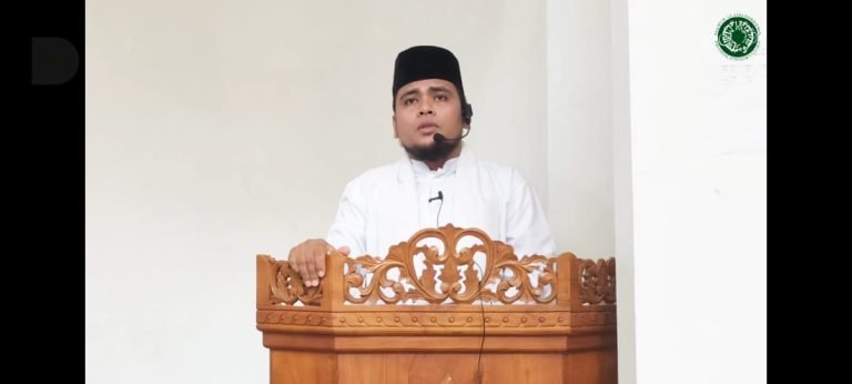 Ceramah Khutbah Jumat: Mukhlis Al-Marwazi Panjaitan Menginspirasi Jamaah dengan Generasi Ibrahim dalam Alquran