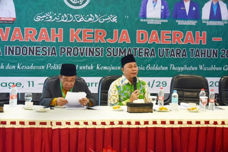 Pembinaan Aqidah Islam dan Kolaborasi Layanan Penerangan Agama Islam di Bahas pada Sesi Ketiga MUKERDA III MUI Sumut
