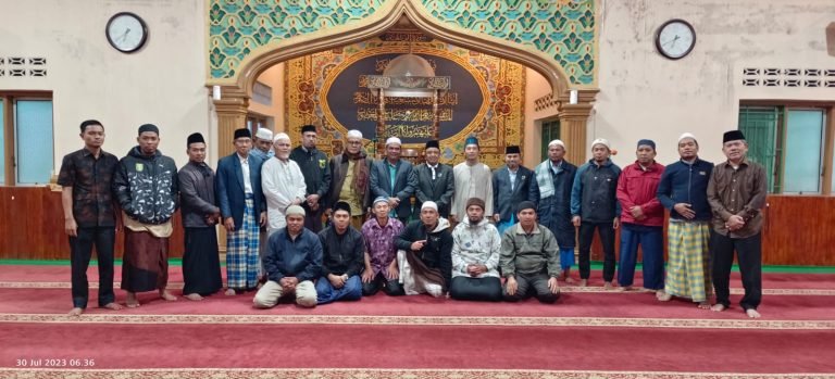 Peserta MUKERDA III MUI Sumut Salat Subuh Berjamaah di Tiga Masjid Sekitar Berastagi Cottage