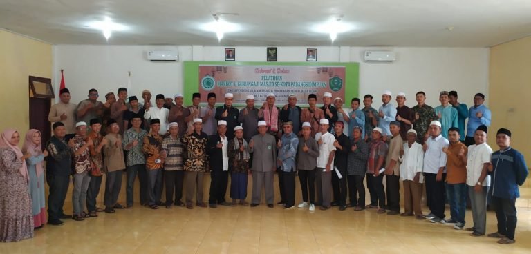 MUI Kota Padangsidimpuan Berikan Pelatihan Profesional bagi Marbot dan Guru Ngaji