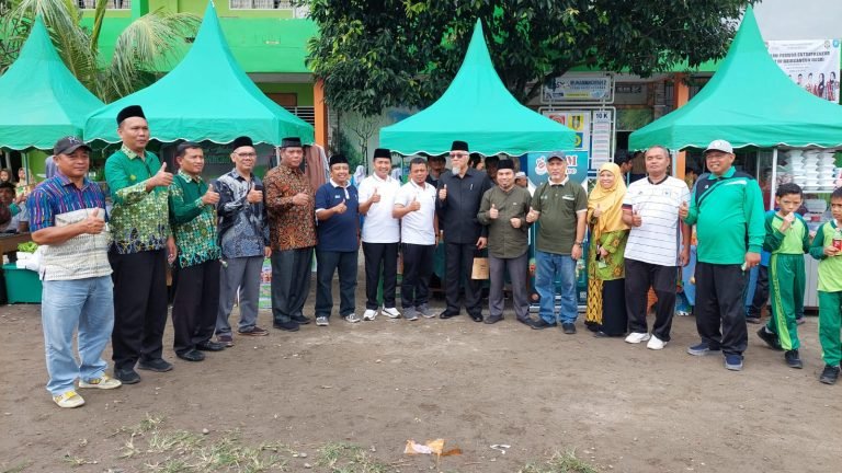 PINBAS MUI Sumut Gelar Bazar UMKM dan Sosialisasi Produk Halal dalam Rangka Peringatan Sumpah Pemuda