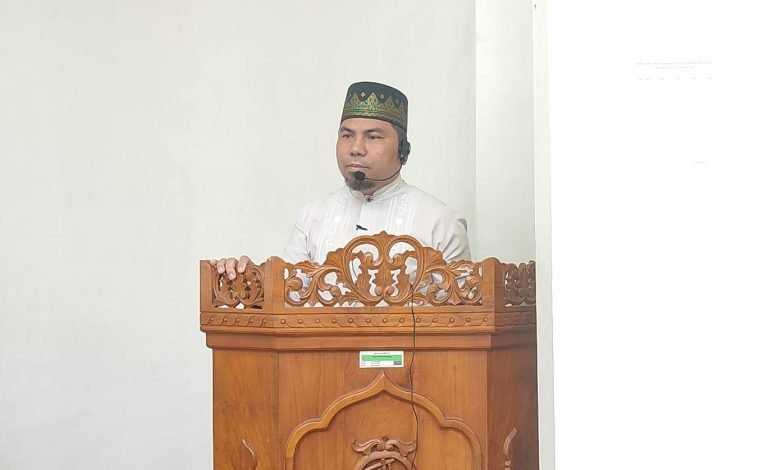 Menjelang Peringatan Maulid Nabi, Dr. Akmaluddin Syahputra Bahas Rahmatan Lil Alamin pada Khutbah Jumat