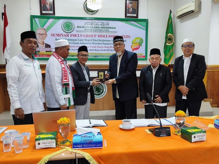 Melawan Islamophobia untuk Membangun Dunia yang Beradab Oleh Prof. Sudarnoto