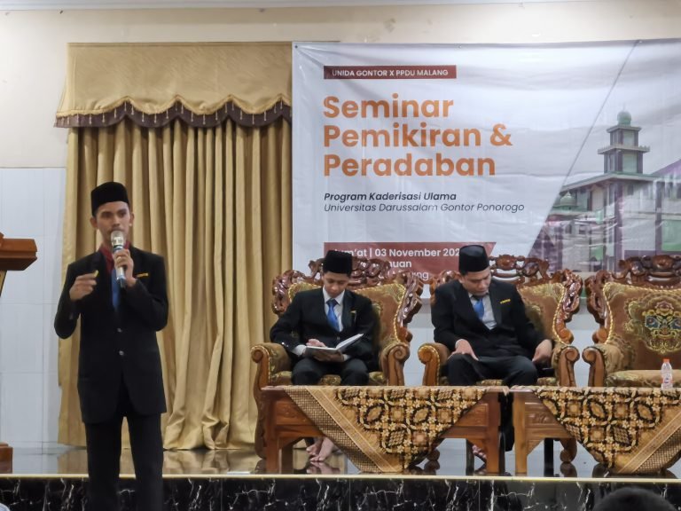 Alumni PTKU MUI Sumut menjadi narasumber Acara Workshop & Seminar di Surabaya