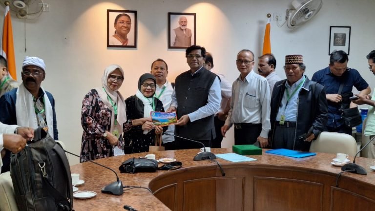 Stiker Promosi Lingkungan Hidup Sosben MUI SU Go Internasional Sampai ke India dan Sydney Australia