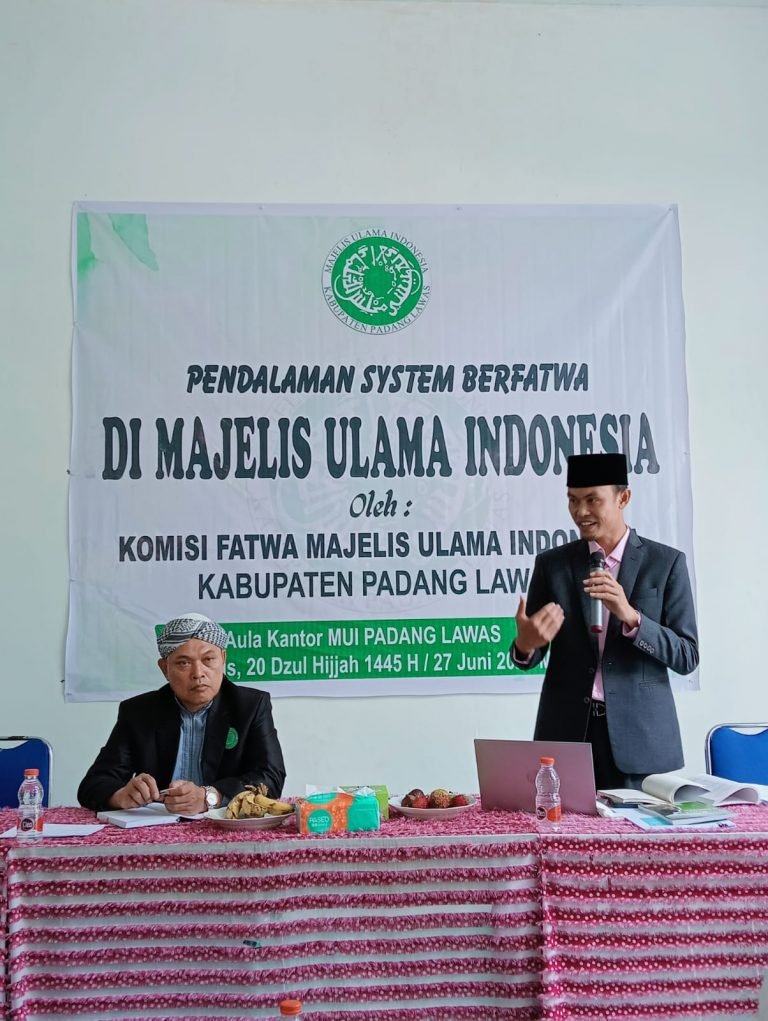 Sekretaris Bidang Fatwa MUI Sumut Sampaikan Pedoman Fatwa di MUI Padang Lawas