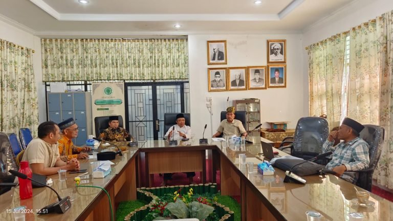 Rapat Evaluasi Koperasi Syariah Amanah Ulama: Ide-Ide Besar untuk Pemberdayaan Ekonomi Umat