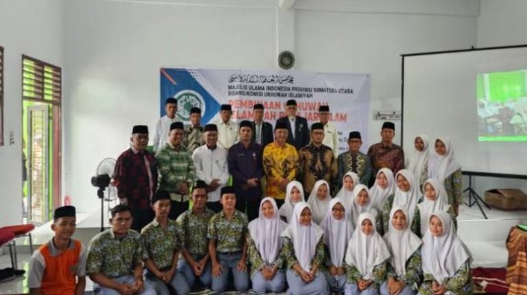 MUI Sumut Laksanakan Pembinaan Ukhuwah Islamiyah pada Pelajar MAPN4 Medan