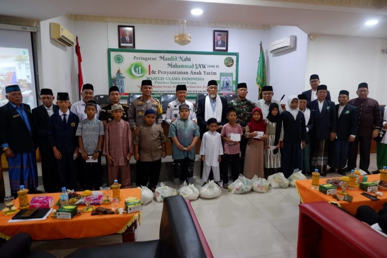 Peringatan Maulid Nabi Muhammad di MUI Sumut Ditandai dengan Santunan Anak Yatim dan Penandatanganan MoU