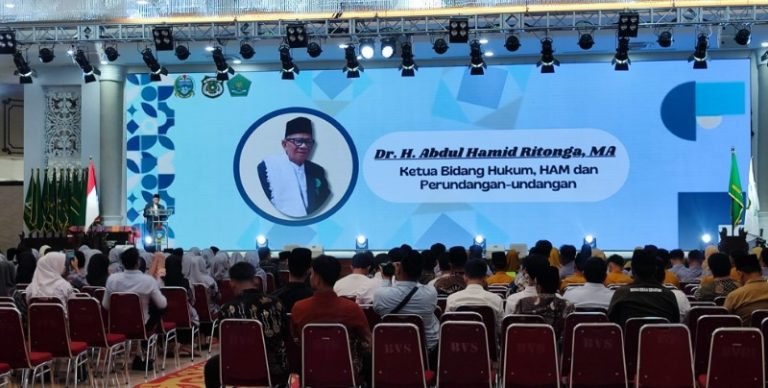 Dr. Abdul Hamid Ritonga, M.A. Pimpin Doa Pembukaan Festival Seni dan Qasidah Sumut 2024