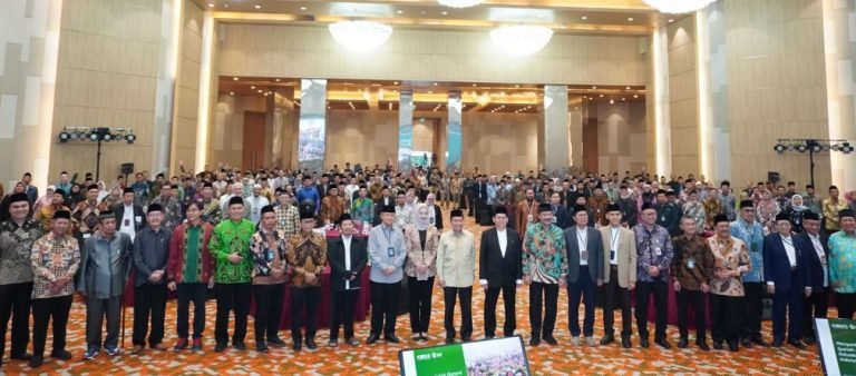 Sekjen MUI Tegaskan Pentingnya Peran DPS dalam Mendorong Ekonomi Syariah di Ijtima’ Sanawi ke-20