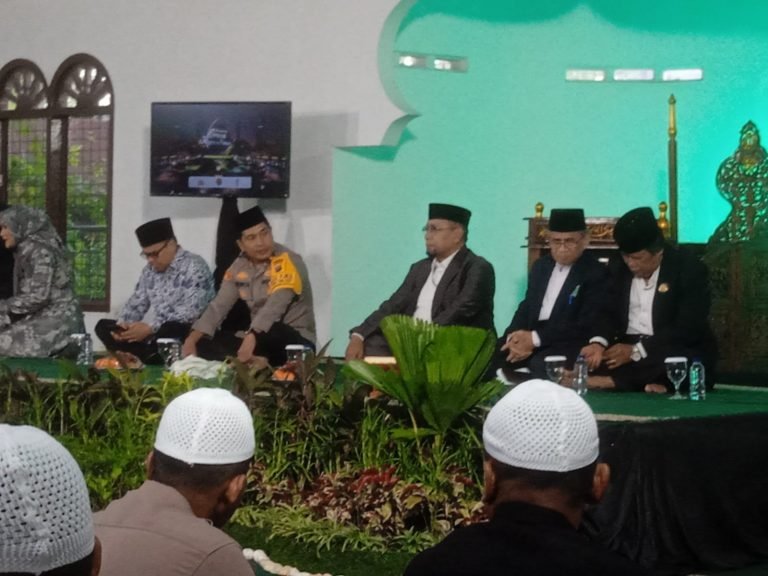 MUI Sumatera Utara Hadiri Tabligh Akbar “Doa Bersama untuk Pilkada Damai” Bersama Kapolda Sumut