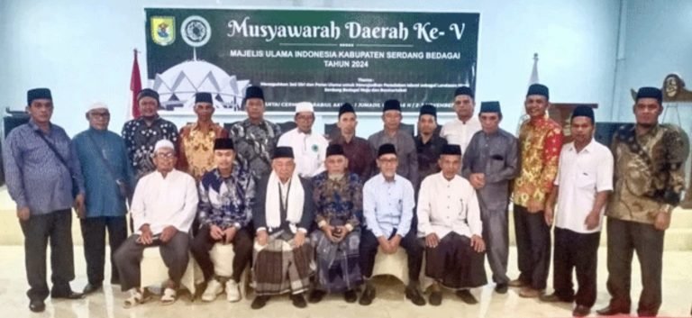 Hasful Huznain Dipercaya Kembali Pimpin MUI Sergai untuk Periode 2024-2029