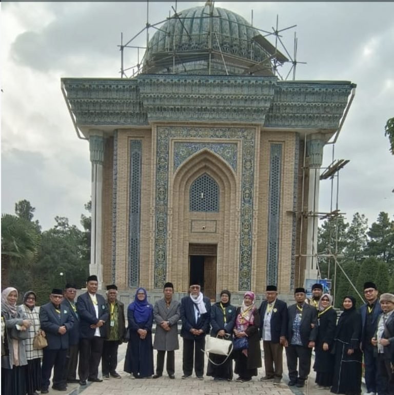 Delegasi MUI Sumut Ziarah ke Makam Imam Abu Mansur Al-Maturidi di Samarkand