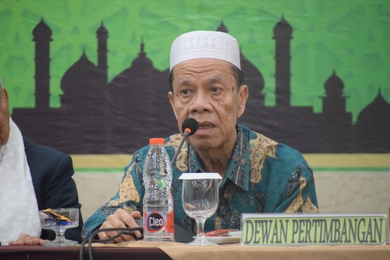 Ketua Dewan Pertimbangan, Prof. Dr. Yasir Ajak Perkuat Persatuan dan Hidupkan Tilawatul Quran pada Mukerda IV MUI Sumut