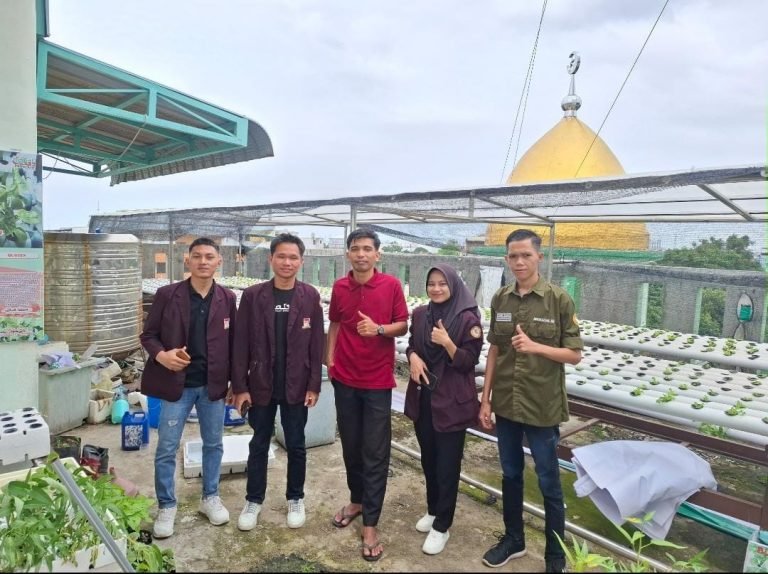 Mahasiswa Universitas Prima Indonesia Mengunjungi Urban Farm P2WP MUI Sumut, Gali Potensi Hidroponik untuk Masa Depan