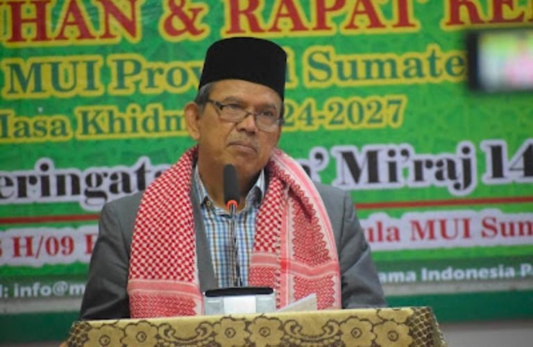 Direktur PTKU MUI Sumut Prof. Dr. Hasan Bakti Nasution M.A Buka Rapat Kerja I KAMI PTKU MUI Sumut: Harapan untuk Masa Depan Ulama