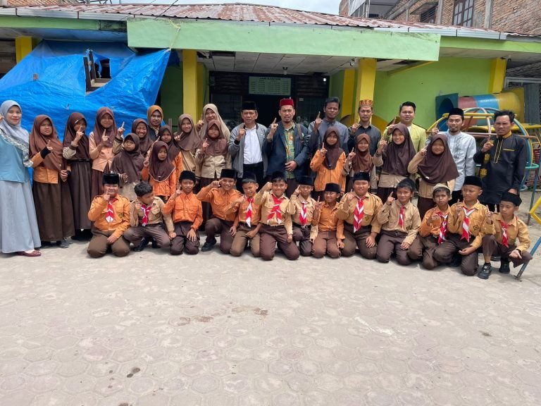 Tim Safari Dakwah MUI Sumut Silaturahim ke MIS Ibnu Sina Pangururan: Tanamkan Semangat Ilmu dan Hafalan Al-Qur’an pada Generasi Muda