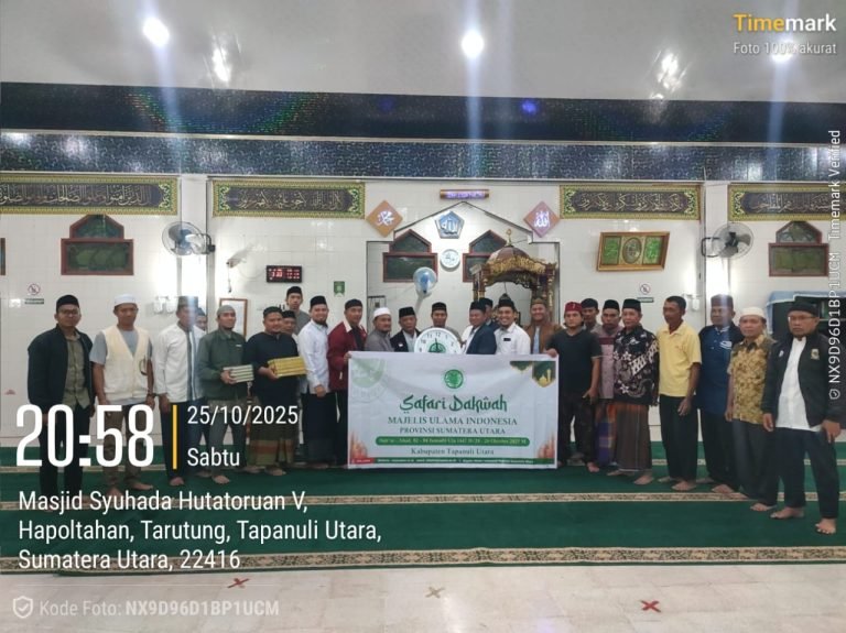 Safari Dakwah MUI Sumut Titik Keempat: Buya Dr. Sugeng Wanto Ajak Jamaah Mesjid Syuhada Tarutung Kembali pada Al-Qur’an dan Sunnah