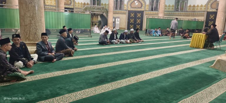 Ijtima Ulama Komisi Fatwa MUI Sumut 2025: Subuh Berjamaah dan Tausiyah Ustadz Ardiansyah di Masjid Raya Medan al Mashun