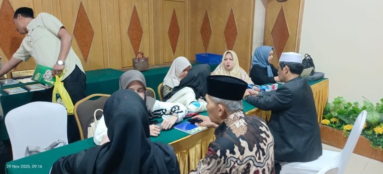 Hari Kedua Ijtima’ Ulama Komisi Fatwa MUI Sumut: Pleno 4 Fatwa Berjalan, Peserta Dapat Layanan Cek Kesehatan Gratis