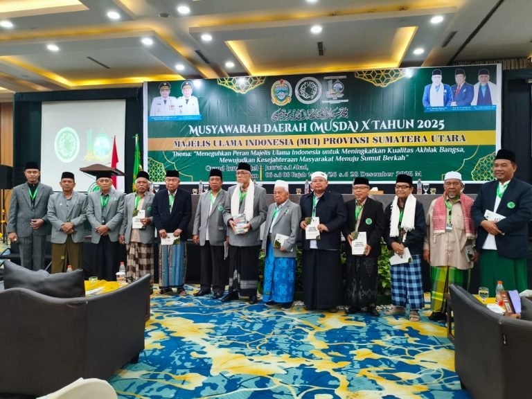 Buku Konsensus Ulama Fatwa Sumatera Utara Diluncurkan pada Musda X MUI SUMUT Tahun 2025