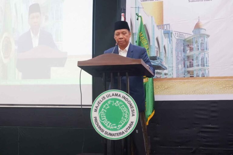 Ketua Dewan Pertimbangan MUI Sumut Prof. Dr. Agussani M.A.P Tekankan Penguatan Aqidah hingga Ekonomi Syariah dalam MUKERDA I