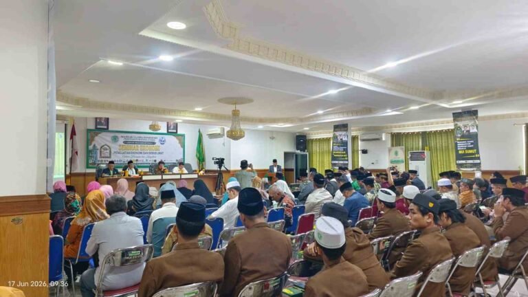 Ketua Kadin Sumut Jadi Pemateri Seminar Nasional MUI Sumut, Dorong Sumatera Utara Menjadi Hub Ekonomi Syariah Kawasan Barat Indonesia