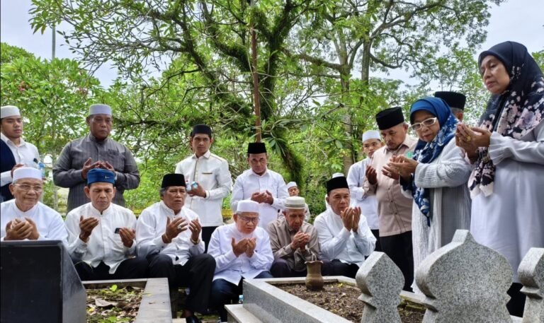 Peringati Milad ke-51, MUI Sumatera Utara Gelar Ziarah ke Makam Para Ketua Umum Terdahulu
